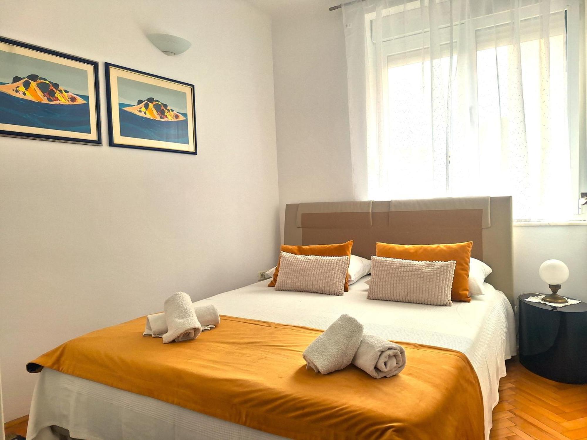 Sunny Center Apartment Split Kamer foto